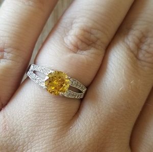 Fragrant Jewels Nov/Topaz 2017 Collection Ring